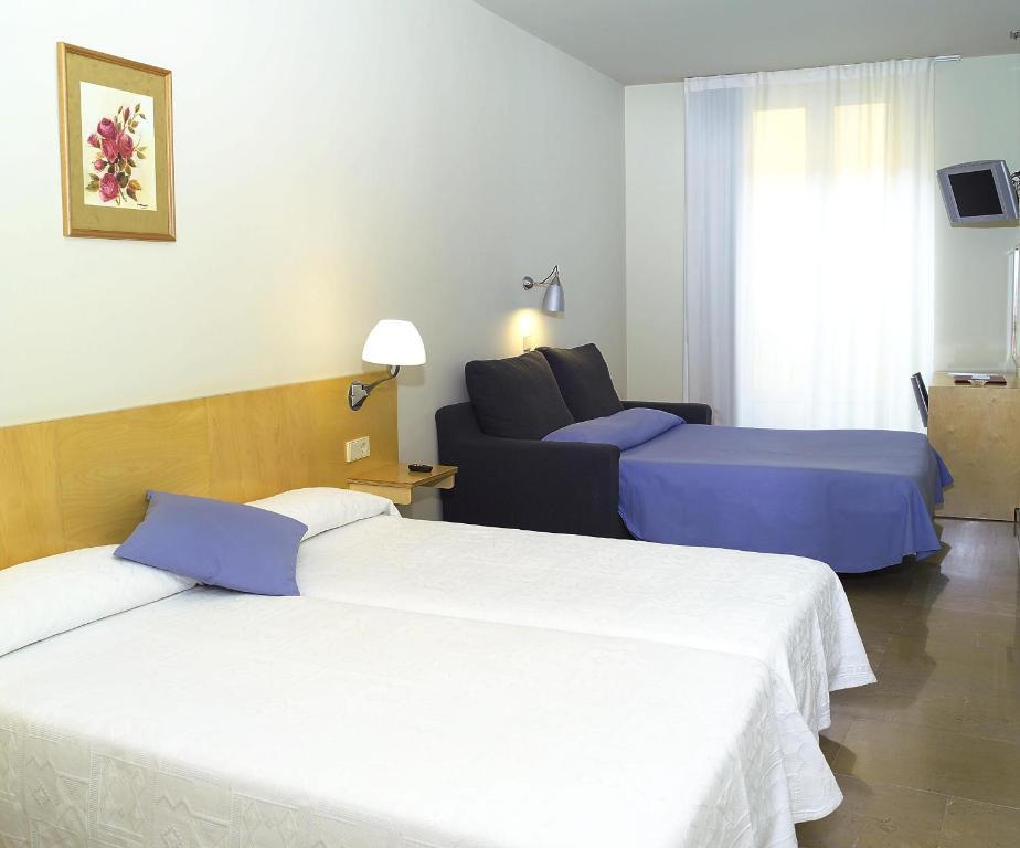 Hotel Rambla Figueres Стая снимка