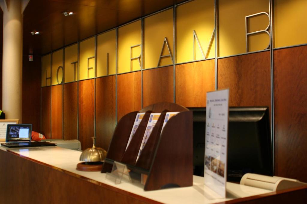 Hotel Rambla Figueres Екстериор снимка