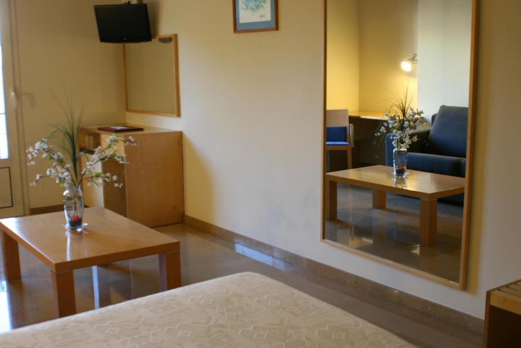 Hotel Rambla Figueres Стая снимка