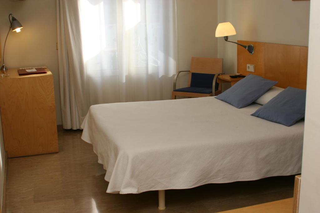 Hotel Rambla Figueres Стая снимка