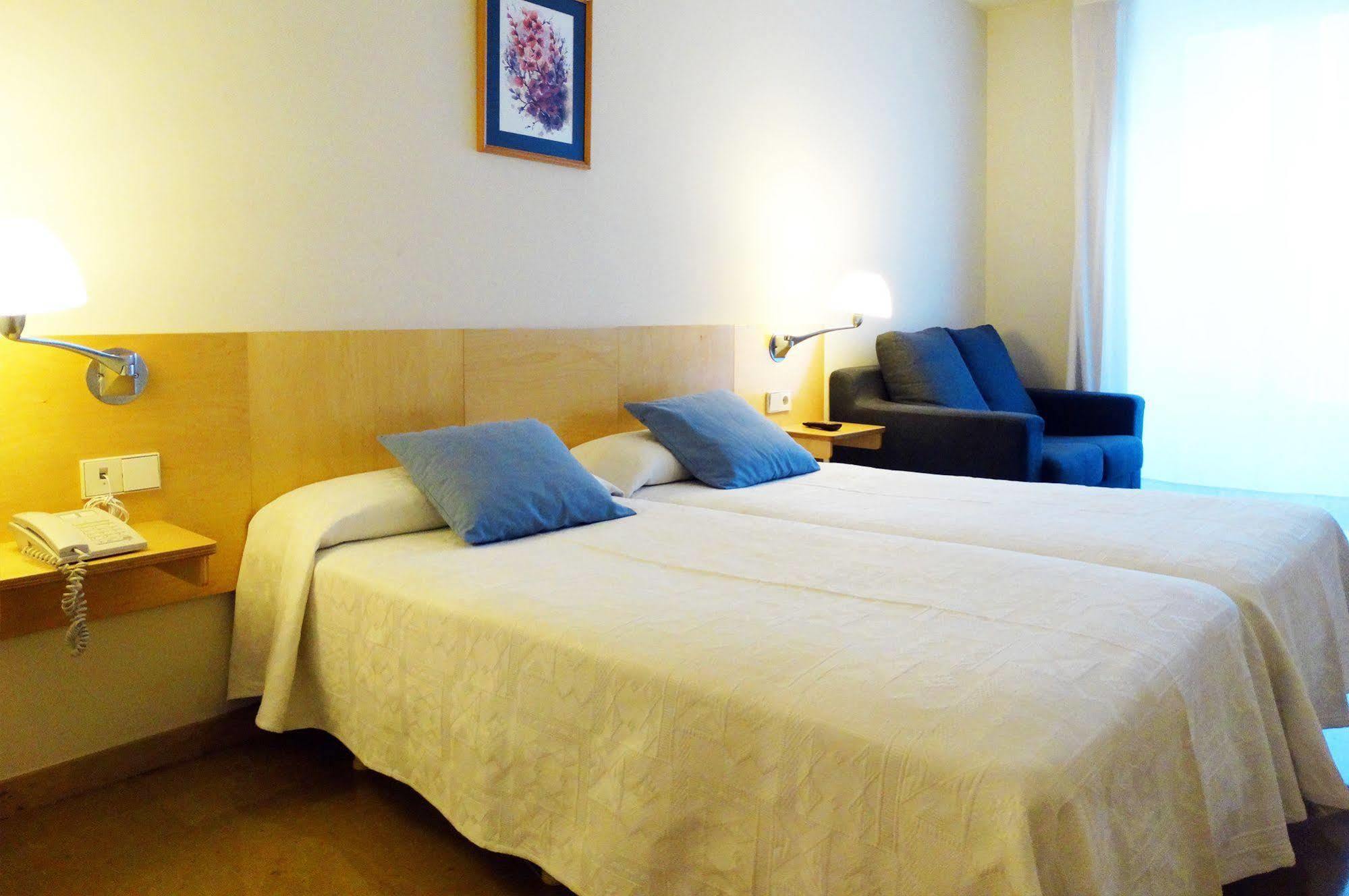 Hotel Rambla Figueres Екстериор снимка