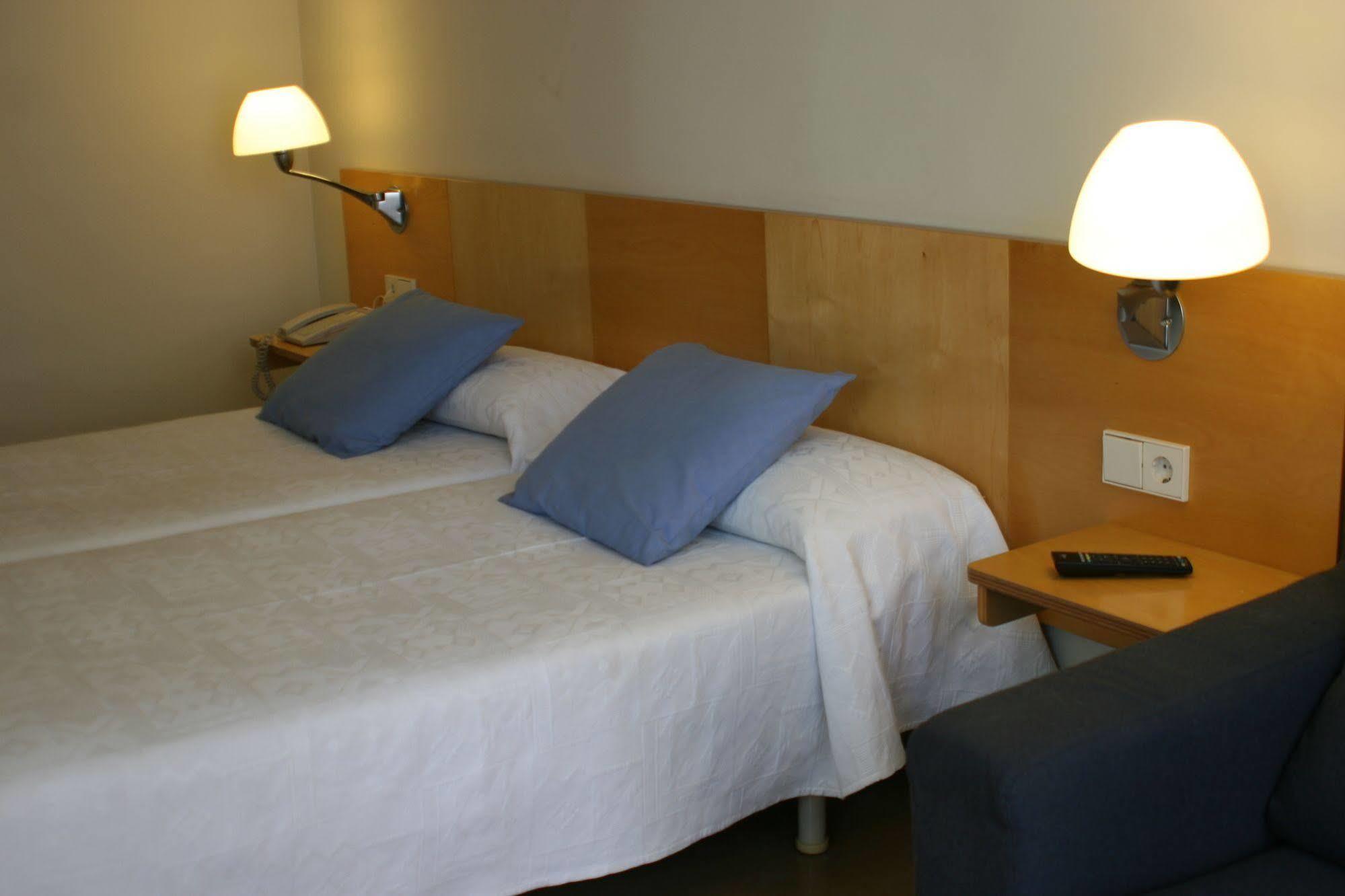 Hotel Rambla Figueres Екстериор снимка